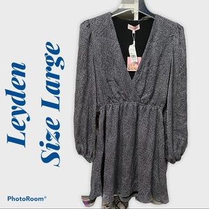 Leyden Black Printed L/S V Neck Short Dress